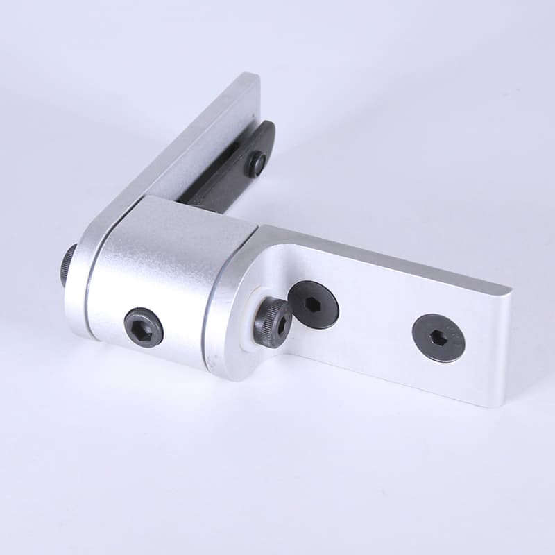 Image of 90 Degree Living Hinge Corner Bracket W Arm